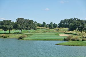 Maridoe 16th Green